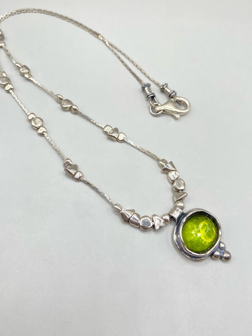 Silpada Artisan Green Glass Necklace - Picture 5 of 6